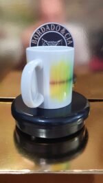 Caneca Oficial - CANAL DJ - CC-CDJ-03 - Ondas de Som Color by Bordado & Cia - @bordado.cia