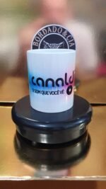 Caneca Oficial - CANAL DJ - CC-CDJ-03 - Ondas de Som Color by Bordado & Cia - @bordado.cia