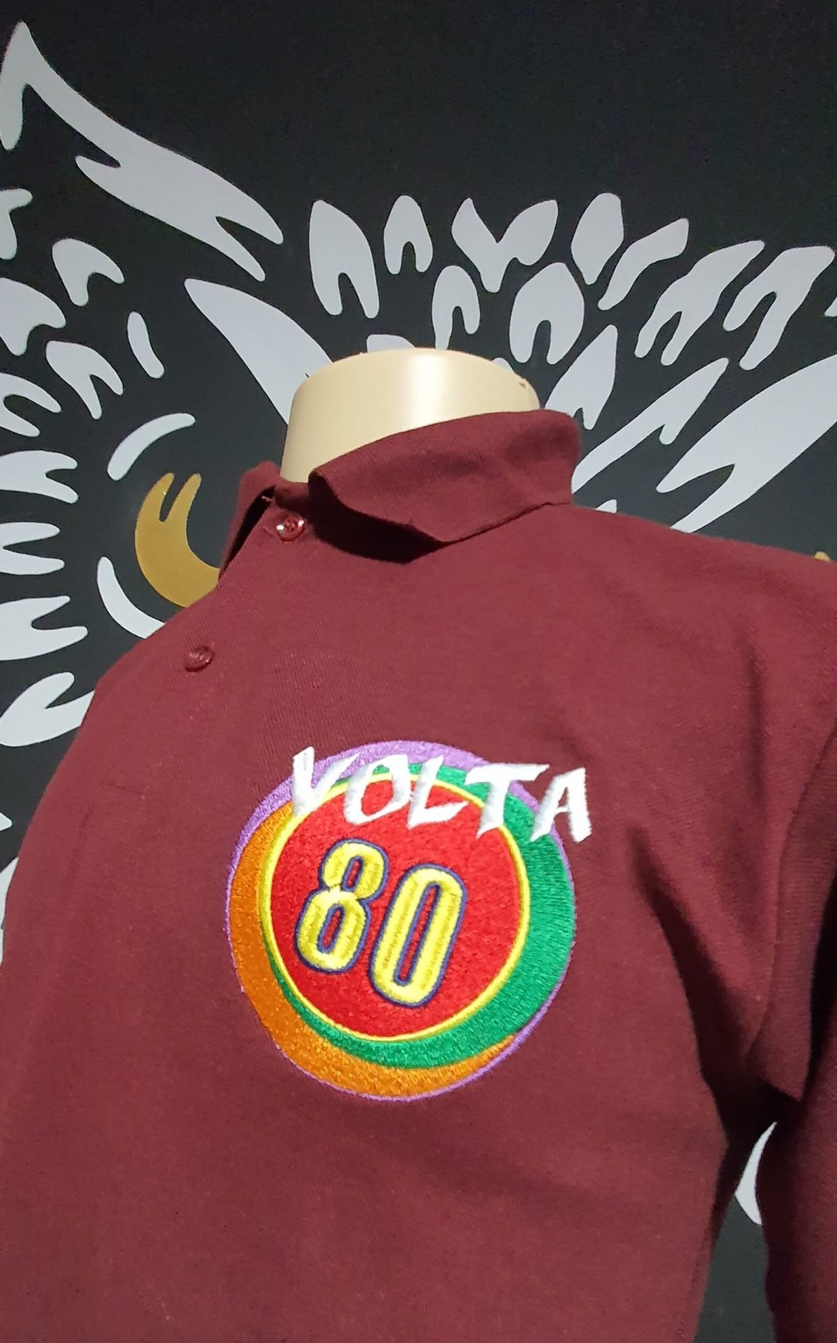 Camisa Polo Bordada da Festa Volta 80 - Logotipo Oficial Volta 80 - by Bordado & Cia - @bordado.cia @volta80