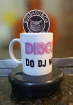 Caneca Oficial da Discoteca do DJ Willinha by Bordado & Cia - @bordado.cia @djwillinha