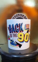 Caneca Oficial da Bordado & Cia Custom - Anos 90's - Back to the 90s - by Bordado & Cia - @bordado.cia