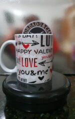 Caneca Dia dos Namorados - Love - by Bordado & Cia - @bordado.cia