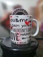 Caneca Dia dos Namorados - Love - by Bordado & Cia - @bordado.cia