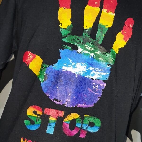Camiseta Stop Homophobia by Bordado & Cia - @bordado.cia
