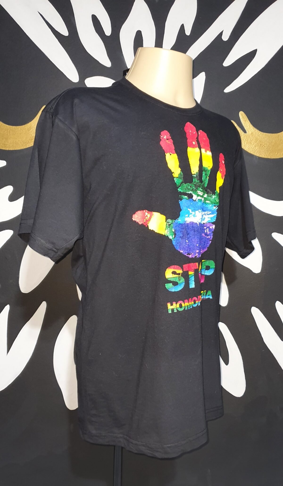 Camiseta Stop Homophobia by Bordado & Cia - @bordado.cia